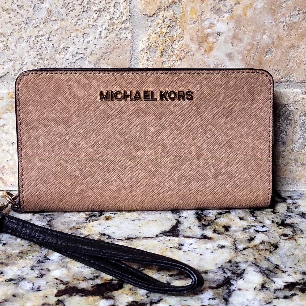 Michael Kors Phone Holder Wristlet